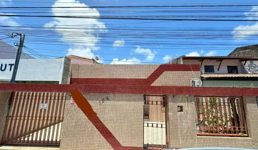 Casa com 4 Quartos à venda, 400m² no Treze de Julho, Aracaju