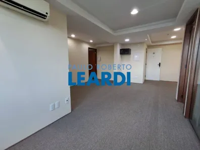 Sala Comercial para alugar, 86m² no Alto de Pinheiros, São Paulo