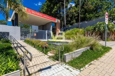 Casa de Condomínio com 3 Quartos à venda, 134m² no Santa Cândida, Curitiba