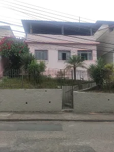 Casa à venda, 235m² no Jardim Glória, Juiz de Fora
