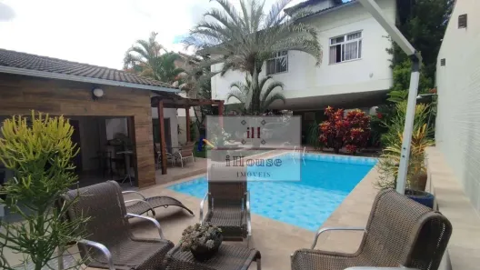 Casa com 4 Quartos para alugar, 250m² no Castelo, Belo Horizonte