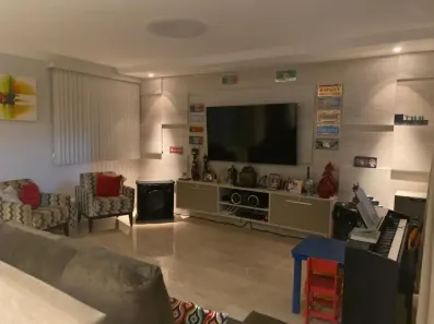 Casa com 4 Quartos à venda, 390m² no Interlagos, Vila Velha