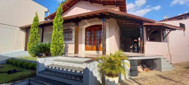 Casa com 3 Quartos à venda, 250m² no Mantiqueira, Belo Horizonte
