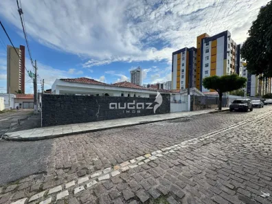 Casa com 3 Quartos à venda, 190m² no Lagoa Nova, Natal