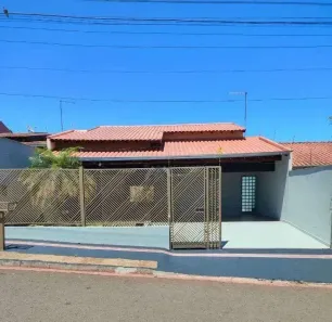 Casa com 3 Quartos à venda, 164m² no Jardim Campos Verdes, Londrina