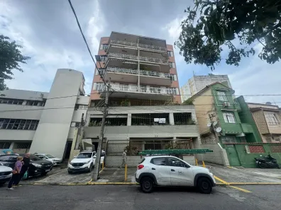 Apartamento com 2 Quartos para alugar, 86m² no Ramos, Rio de Janeiro