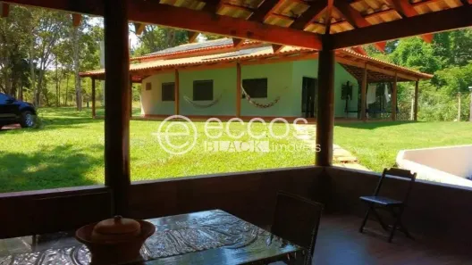 Fazenda/Sítio com 5 Quartos à venda, 150m² no Área Rural de Uberlândia, Uberlândia