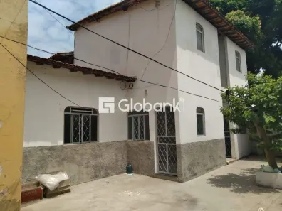 Casa com 8 Quartos à venda, 100m² no Vila Luiza, Montes Claros