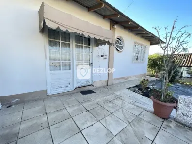 Casa com 4 Quartos à venda, 161m² no Barreiros, São José