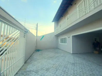 Sobrado com 3 Quartos para alugar, 218m² no Jardim Nova Europa, Campinas