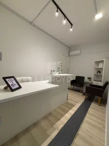 Sala Comercial para alugar, 68m² no Centro, Tubarão