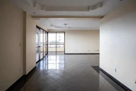 Apartamento com 3 Quartos para alugar, 135m² no Alto da Glória, Goiânia