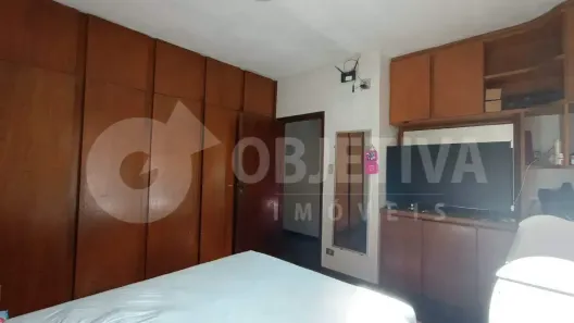 Casa com 3 Quartos à venda, 200m² no Presidente Roosevelt, Uberlândia