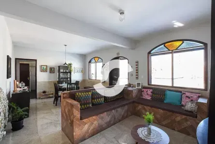 Casa com 3 Quartos à venda, 195m² no Santa Rosa, Niterói