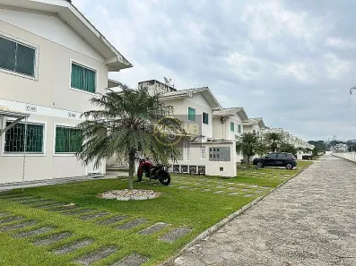 Casa com 3 Quartos à venda, 110m² no Forquilhas, São José