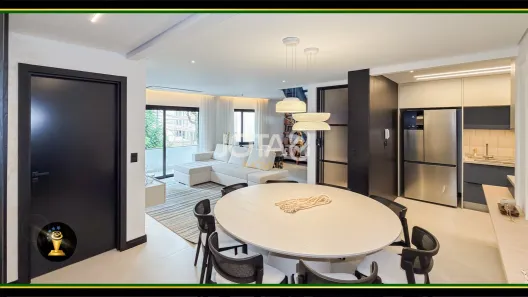 Casa com 4 Quartos à venda, 221m² no Água Verde, Curitiba