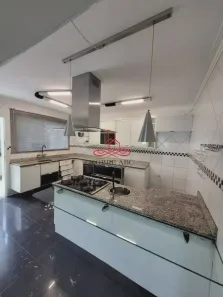Sobrado com 4 Quartos à venda, 180m² no Vila Pires, Santo André