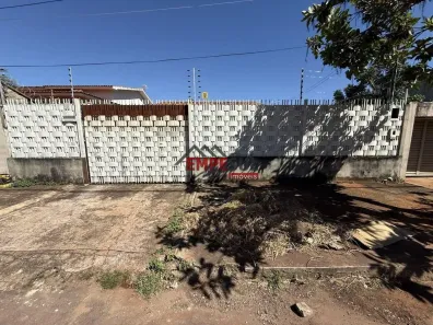 Casa com 2 Quartos para alugar, 111m² no Plano Diretor Norte, Palmas