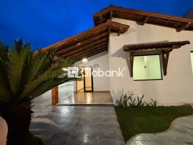 Casa com 5 Quartos à venda, 150m² no Planalto, Montes Claros