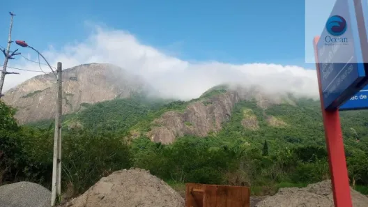 Lote/Terreno à venda, 450m² no Morada das Águias (Itaipuaçu), Maricá