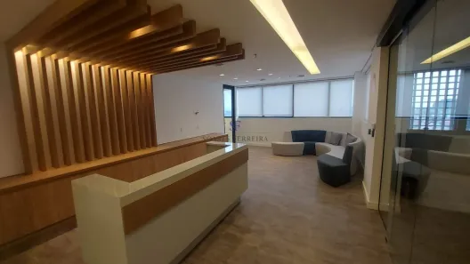 Sala Comercial para alugar, 322m² no Vila Homero, Indaiatuba