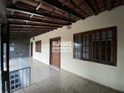 Casa com 3 Quartos à venda, 182m² no Conjunto Água Branca, Contagem