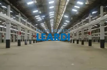 Galpão/Depósito/Armazém para alugar, 2649m² no Jardim Santa Cecília, Barueri