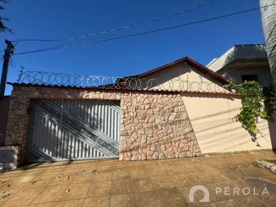 Casa com 3 Quartos à venda, 257m² no Jardim Balneário Meia Ponte, Goiânia