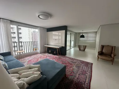 Apartamento com 3 Quartos para alugar, 145m² no Centro, Florianópolis