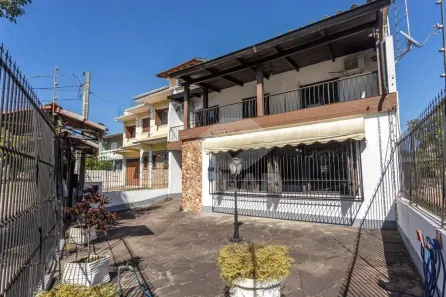 Casa com 4 Quartos à venda, 370m² no Jardim Floresta, Porto Alegre