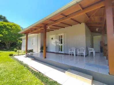 Fazenda/Sítio com 3 Quartos à venda, 150m² no Nossa Senhora do Carmo, Bento Gonçalves