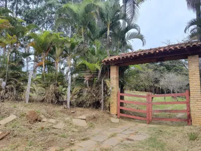 Fazenda/Sítio com 1 Quarto à venda, 13300m² no Sapé I, Caçapava