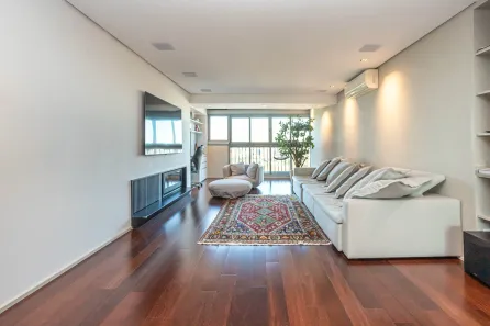 Apartamento com 2 Quartos à venda, 172m² no Três Figueiras, Porto Alegre
