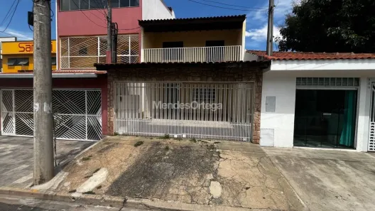 Casa com 4 Quartos para alugar, 169m² no Vila Guimarães, Sorocaba