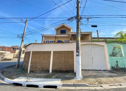 Casa com 3 Quartos à venda, 168m² no Vila Domingues, Votorantim