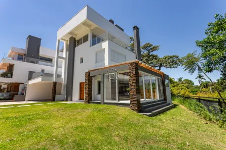 Casa de Condomínio com 4 Quartos para alugar, 300m² no Pedra Redonda, Porto Alegre