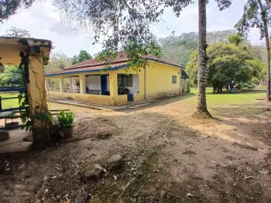 Fazenda/Sítio com 3 Quartos à venda, 72600m² no , Itariri