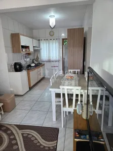 Sobrado com 2 Quartos à venda, 69m² no Águas Claras, Brusque