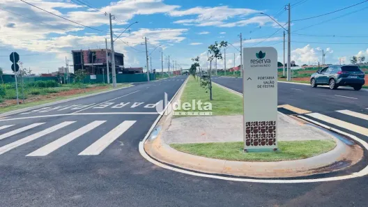 Lote/Terreno à venda, 434m² no Novo Mundo, Uberlândia