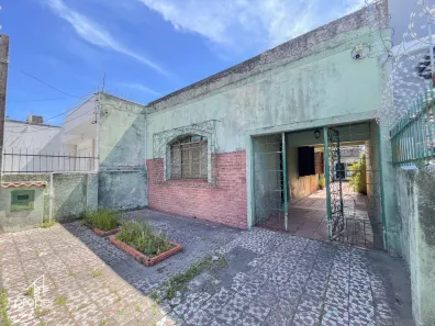 Imóvel Comercial com 3 Quartos para alugar, 164m² no Centro, Pelotas