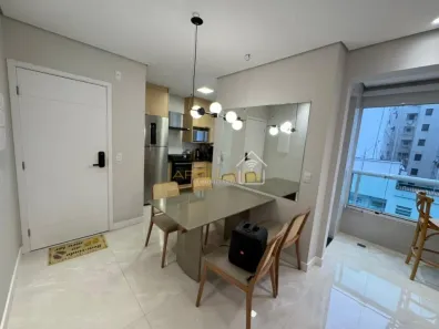 Apartamento com 2 Quartos para alugar, 63m² no Embaré, Santos