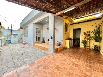 Casa com 5 Quartos à venda, 360m² no Santa Amélia, Belo Horizonte