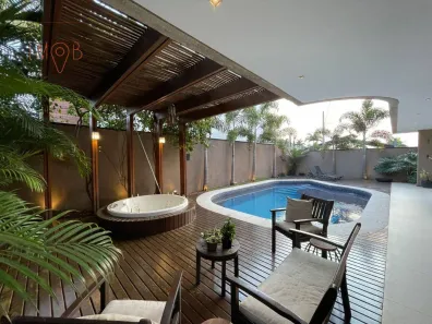 Casa de Condomínio com 3 Quartos à venda, 490m² no Quiririm, Taubaté