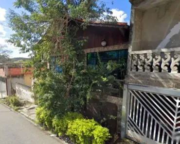 Casa com 3 Quartos à venda, 79995580m² no Setor Negrão de Lima, Goiânia