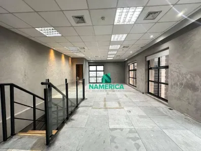 Sala Comercial para alugar, 137m² no Vila Cordeiro, São Paulo
