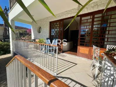 Casa com 3 Quartos à venda, 288m² no Várzea, Teresópolis