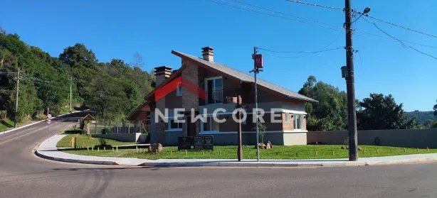 Casa com 2 Quartos à venda, 155m² no Carazal, Gramado