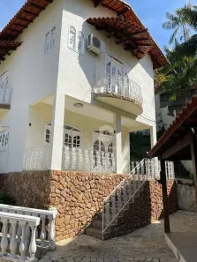 Casa de Condomínio com 3 Quartos à venda, 234m² no Zé Garoto, São Gonçalo