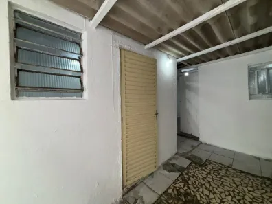 Casa com 1 Quarto para alugar, 35m² no Vila Guarani (Z Sul), São Paulo