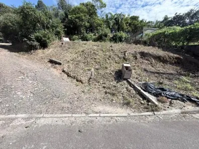 Lote/Terreno à venda, 375m² no Centro, Meleiro